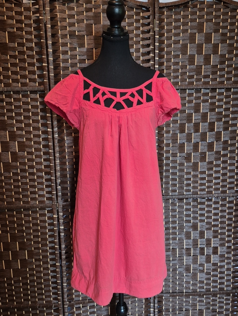 Pink Cutout Yoke Short Sleeve Dress